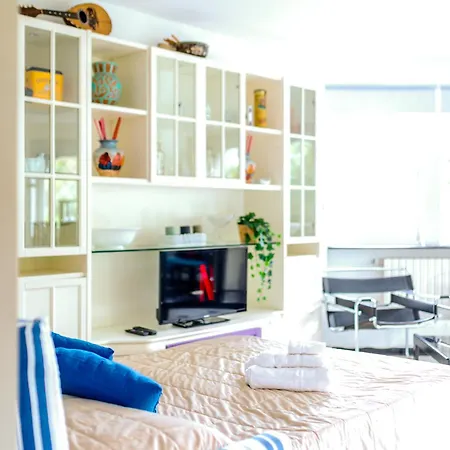 - Terrazzo - Close To The Sea - Ac راباللو